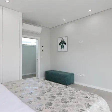 Villa Luxury Detached Portuguese 6 Bedrooms Waterfall Only 5 Minutes From The Marina Vilamoura Quarteira