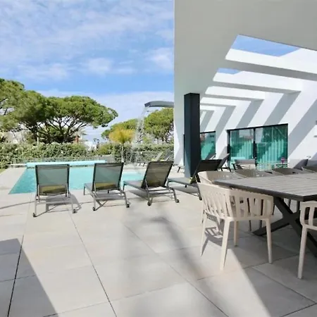Luxury Detached Portuguese 6 Bedrooms Waterfall Only 5 Minutes From The Marina Vilamoura Villa Quarteira
